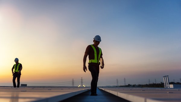NIS Roof Services | NIS Roof Management | Kundendienst rund ums Flachdach | Industrie und Gewerbe