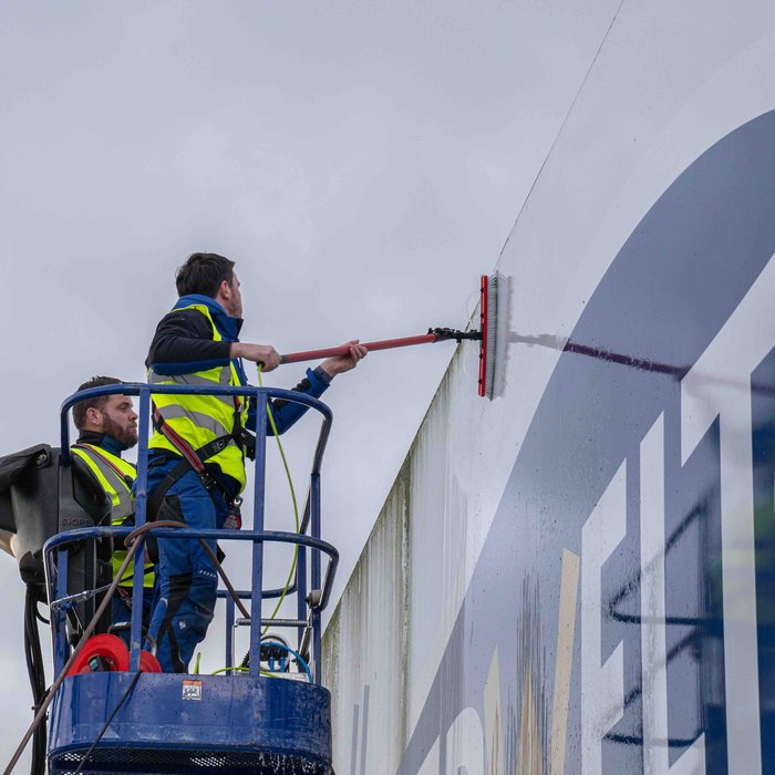NIS Winter-Check Reinigung Werbeschilder