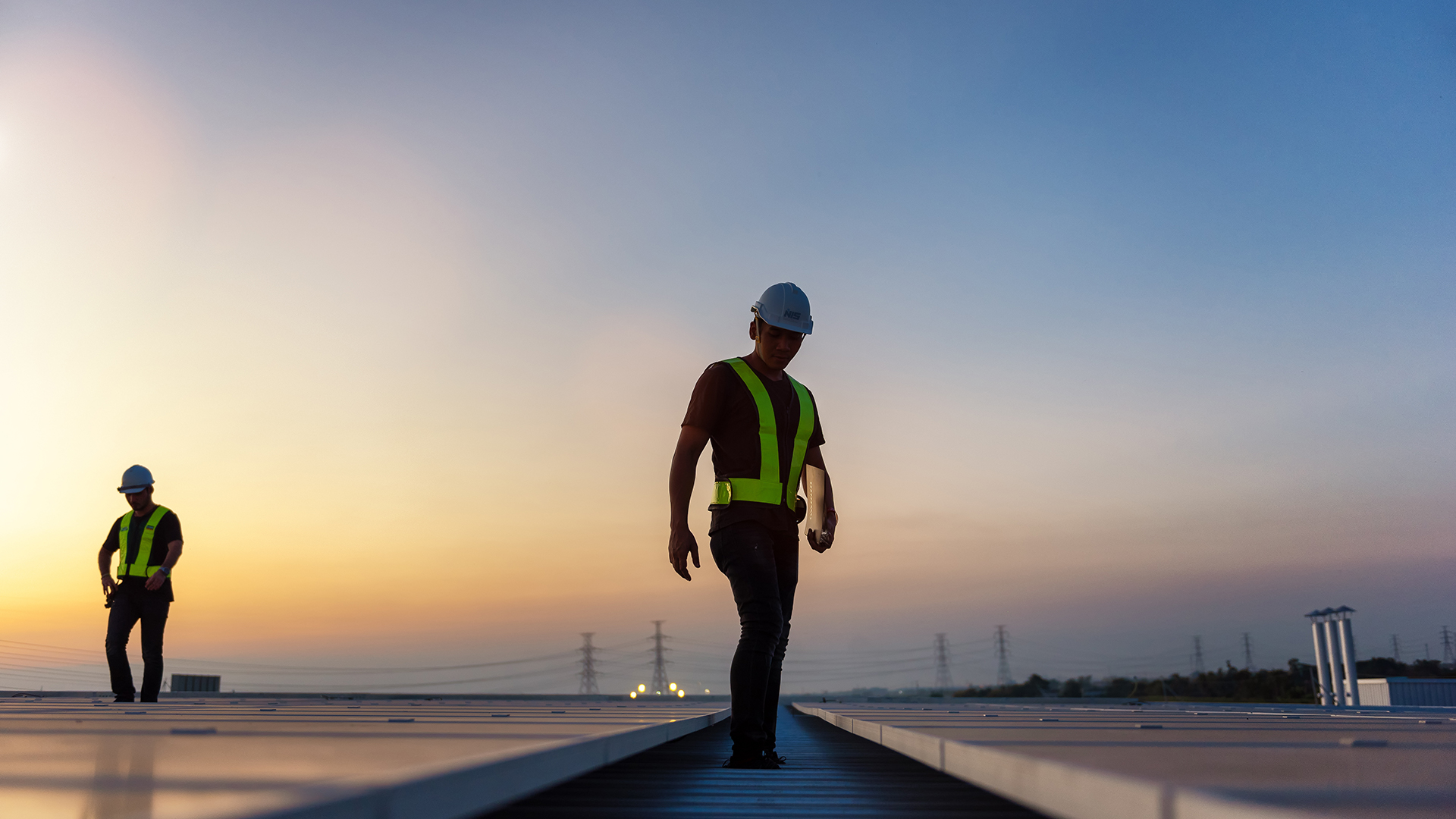 NIS Roof Services | NIS Roof Management | Kundendienst rund ums Flachdach | Industrie und Gewerbe